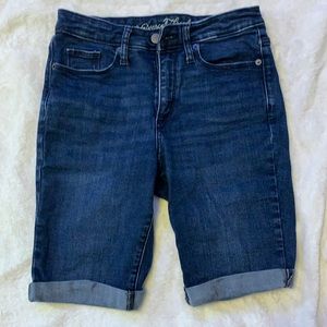 women’s dark wash bermuda shorts
